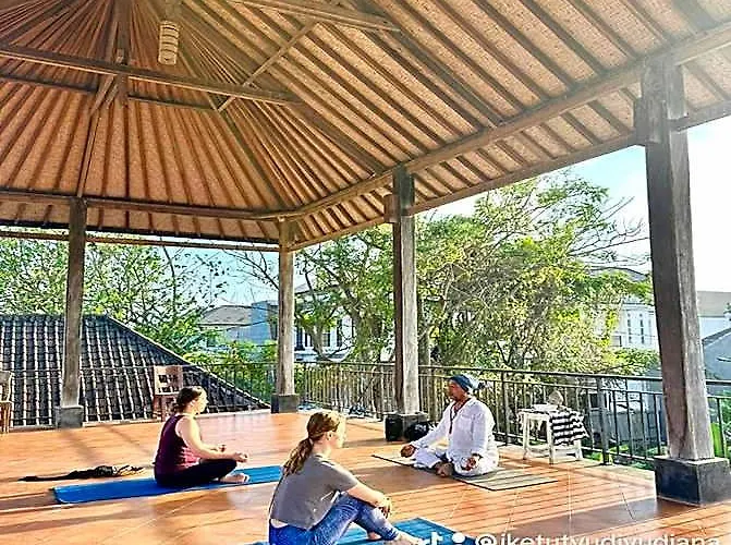 Eco Living Yoga Healing Meditation By Zuzu 5*
