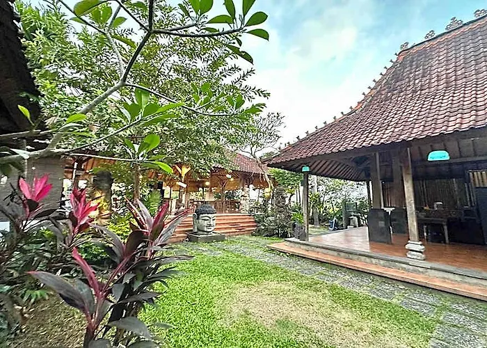 Отель Eco Living Yoga Healing Meditation By Zuzu 5*